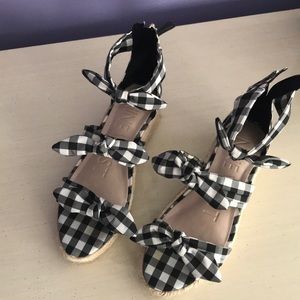 Gingham Wedges